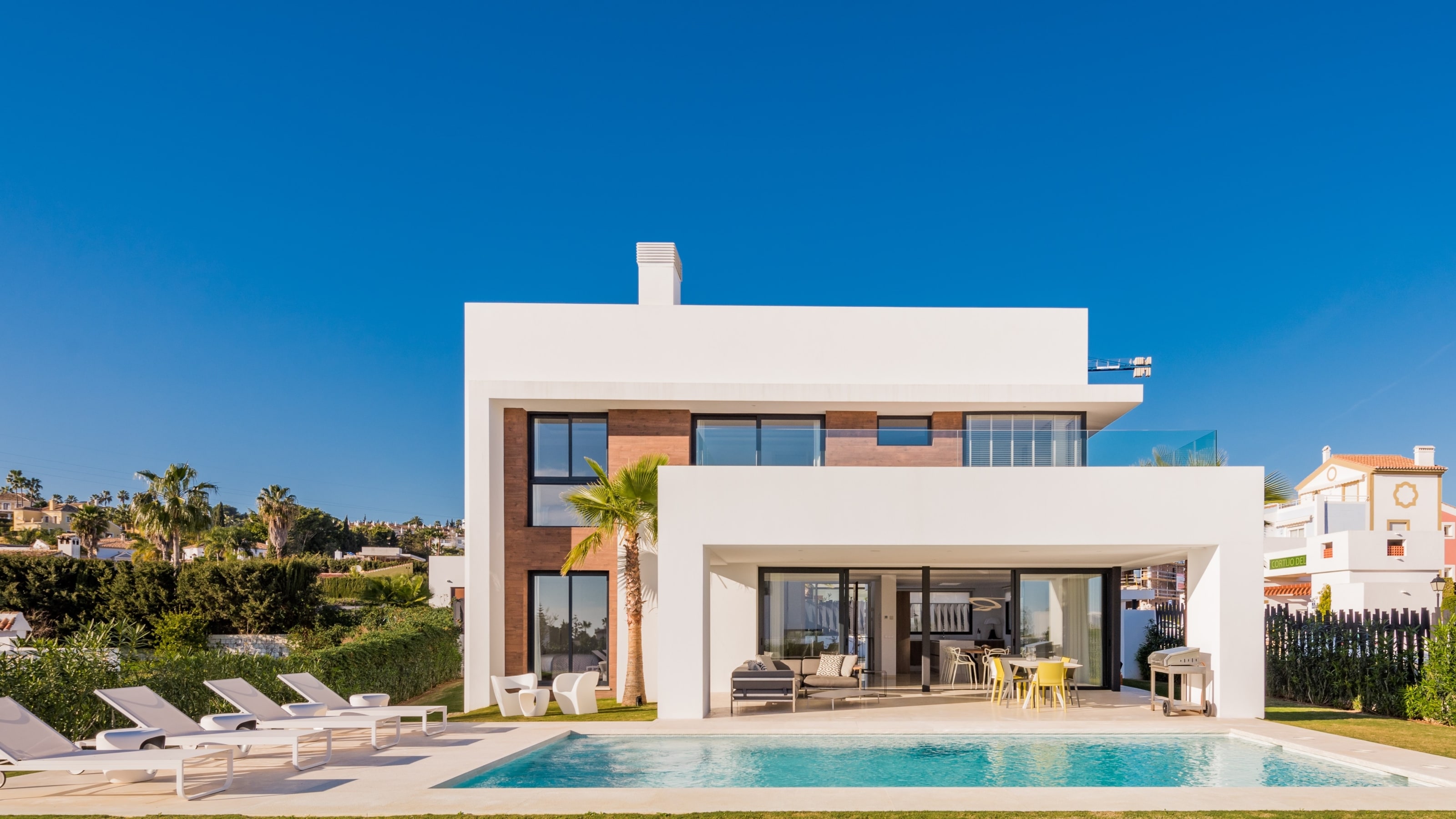 Villa Heia Marbella - vue extérieure avec piscine
