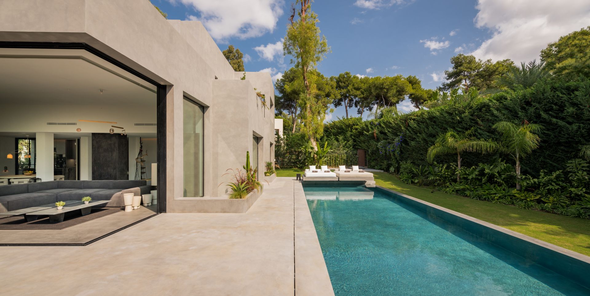 Villa Malua Marbella - Vue extérieure avec grande piscine